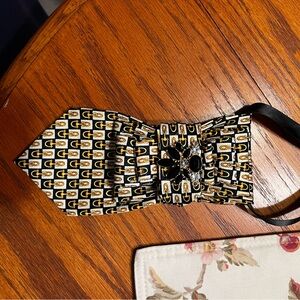 Stylish Black and Gold Necktie Necklace